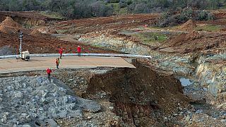 Oroville Dam: race is on to lower water levels ahead of more rain