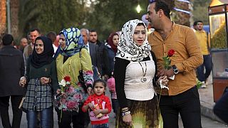 Iraqis paint Baghdad red on Valentine's Day despite tensions