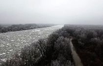 Ungarn: Rettung aus dem gefrorenen Tisza