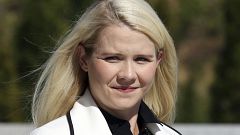 Image: Elizabeth Smart arrives for a news conference Thursday, Sept. 13, 20
