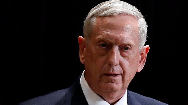 NATO-Treffen zum ersten Mal mit neuem amerikanischen Verteidigungsminister NATO-Treffen zum ersten Mal mit neuem amerikanischen Verteidigungsminister