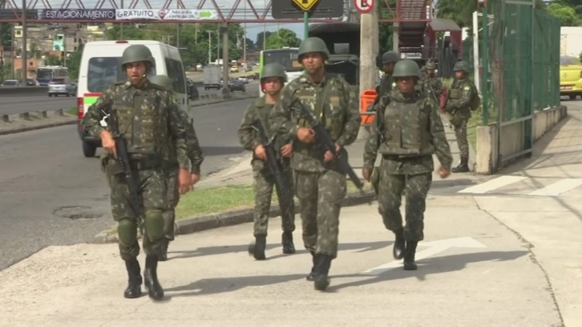 Polizeistreiks: Brasilien schickt Soldaten zum Karneval