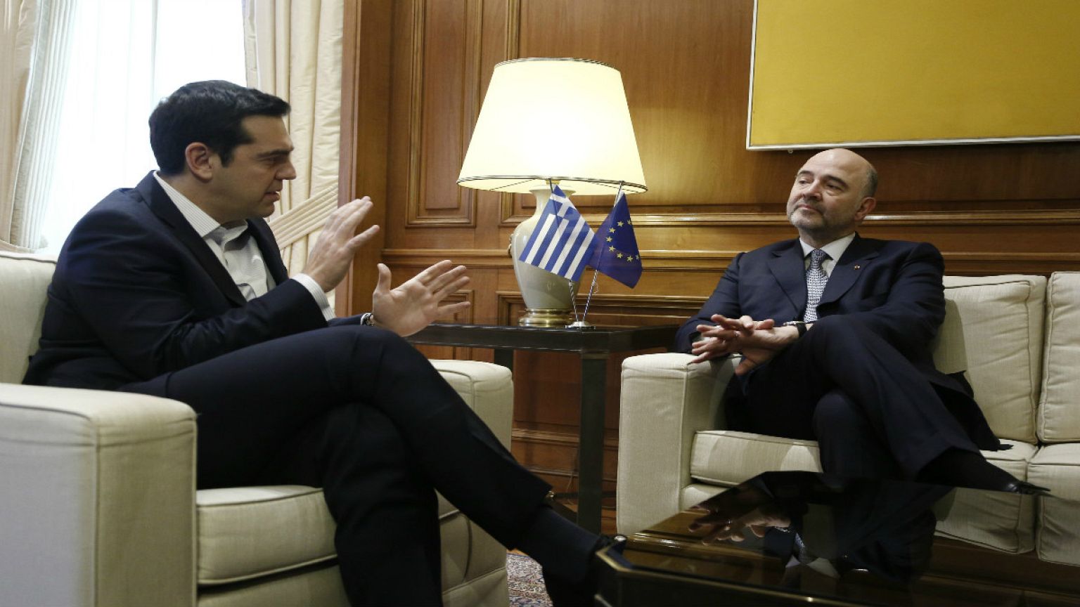 Τσίπρας σε Μοσκοβισί: Χρειαζόμαστε μέτρα ανακούφισης και όχι λιτότητας