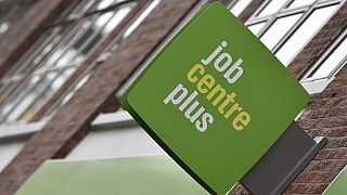 Desemprego no Reino Unido em mínimos de mais de 10 anos