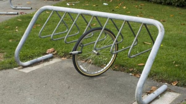 Rad des Ministers geklaut - während einer Fahrrad-Konferenz Rad des Ministers geklaut - während einer Fahrrad-Konferenz