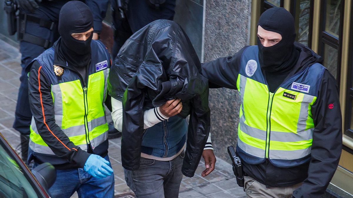 Испания: задержаны двое подозреваемых в связях с ИГ