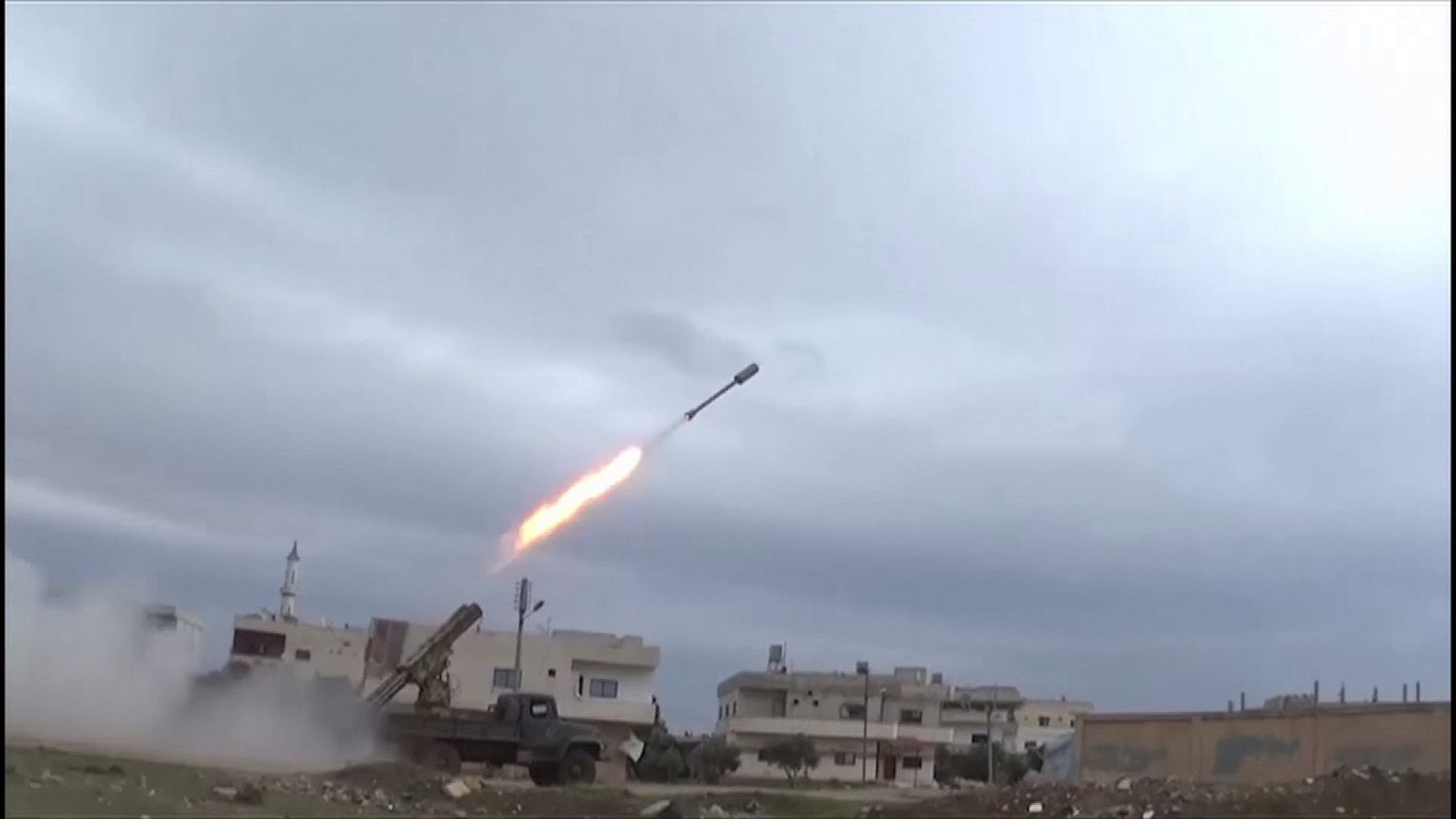 Síria: Combates intensificam-se em Daraa