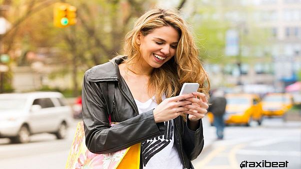 Εξαγοράστηκε η ελληνική εταιρεία Taxibeat από θυγατρική της Daimler Εξαγοράστηκε η ελληνική εταιρεία Taxibeat από θυγατρική της Daimler