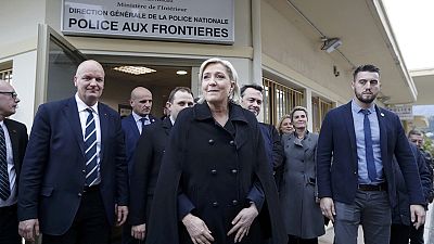 Данные предвыборных опросов во Франции: лидирует Марин Ле Пен