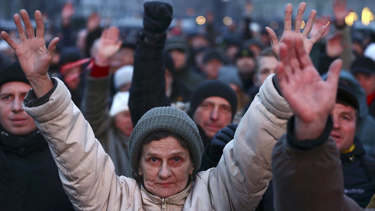 Bielorrusia: la "ley contra los parásitos sociales" provoca las mayores protestas en décadas