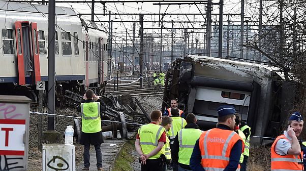 Accidente de tren en Bélgica: una persona ha muerto y hay decenas de heridos Accidente de tren en Bélgica: una persona ha muerto y hay decenas de heridos