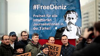 #FreeDeniz - Autokorso für in der Türkei festgehaltenen Journalisten