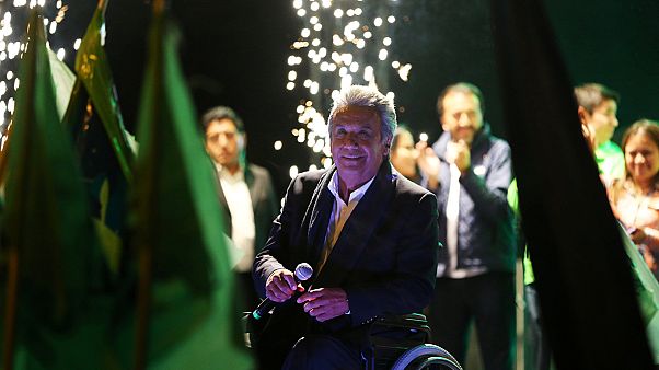 Le candidat de la majorité socialiste en tête du 1er tour de la présidentielle Le candidat de la majorité socialiste en tête du 1er tour de la présidentielle