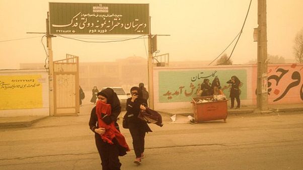 انتقاد رهبر ایران از ضعف مدیریت بحران ریزگردها و سیل در جنوب کشور انتقاد رهبر ایران از ضعف مدیریت بحران ریزگردها و سیل در جنوب کشور