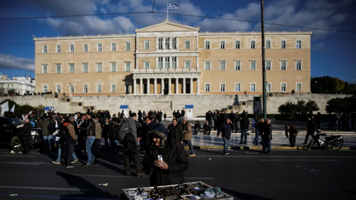 Athén letérhet a megszorítás útjáról