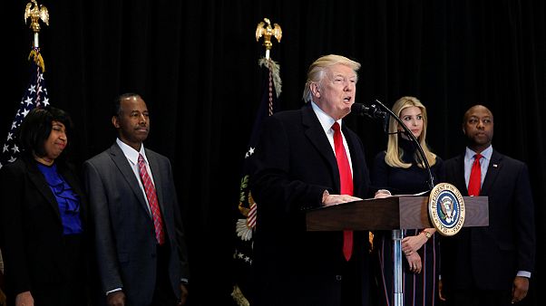 Trump asegura que el antisemitismo es algo "horrible" Trump asegura que el antisemitismo es algo "horrible"