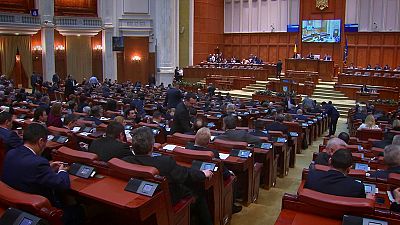 Parlamento rumano rechaza decreto que despenalizaba delitos de corrupción