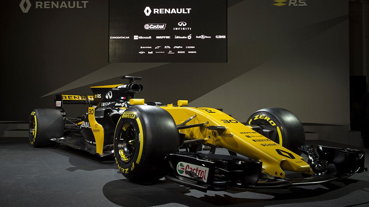 F1, Renault presenta la nuova auto
