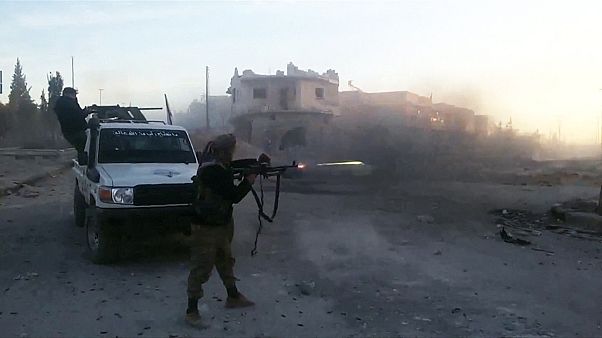 Syrian rebels clash with ISIL in northern Syria Syrian rebels clash with ISIL in northern Syria