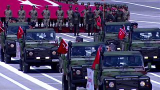 Turkish military allows head scarves for female soldiers