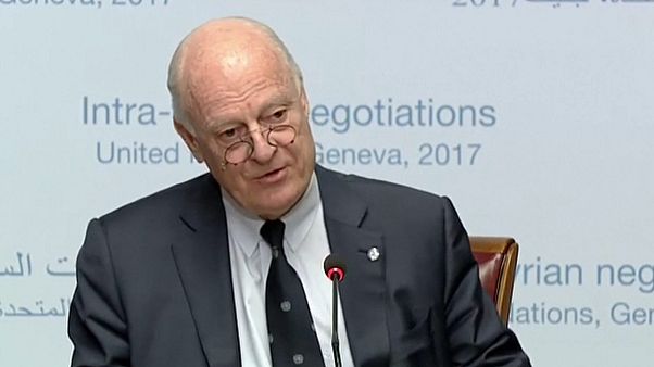 Νέος γύρος συνομιλιών στη Γενεύη για την ειρήνη στη Συρία Νέος γύρος συνομιλιών στη Γενεύη για την ειρήνη στη Συρία