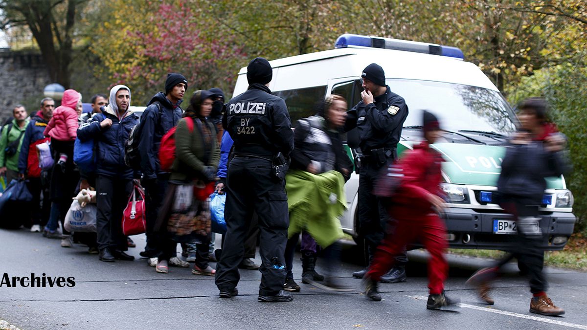 ۳۲ پناهجوی در معرض اخراج افغان از دست پلیس آلمان گریخته اند