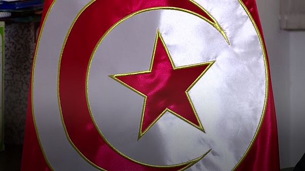 Túnez se debate entre aceptar o no a miles de jóvenes que marcharon a Siria, Libia o Irak. Túnez se debate entre aceptar o no a miles de jóvenes que marcharon a Siria, Libia o Irak.