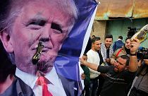 Trump arcképét dobálták palesztin tüntetők