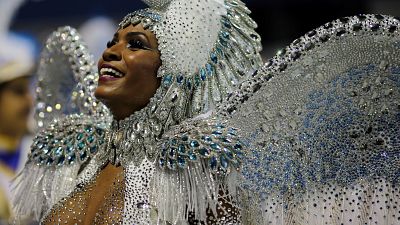 Ρίο ντε Τζανέιρο: Ξέφρενος χορός στο Σαμπαδρόμιο