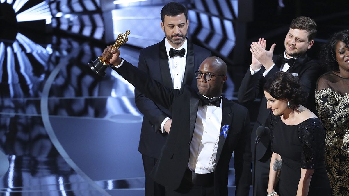Oscars 2017: "Moonlight" beats "La La Land" to best picture award after major gaffe