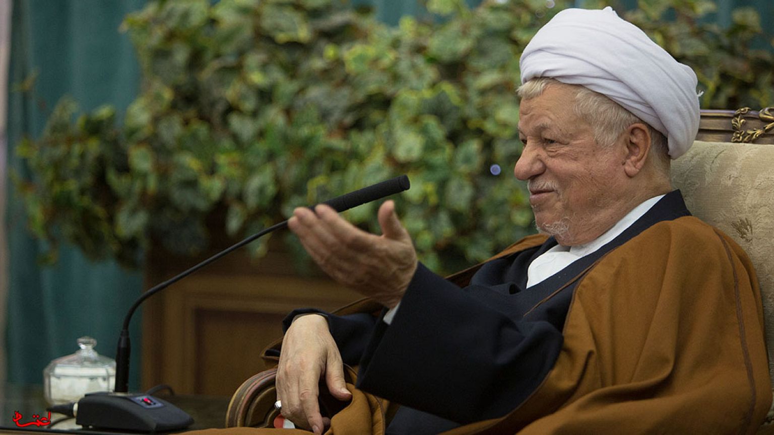 دختر هاشمی رفسنجانی: هیچ‌کس نمی‌داند علت مرگ پدرم چه بود