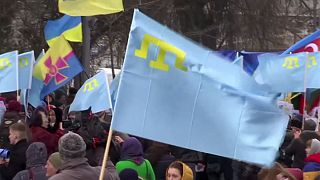 Manifestação em Kiev contra a anexação da Crimeia