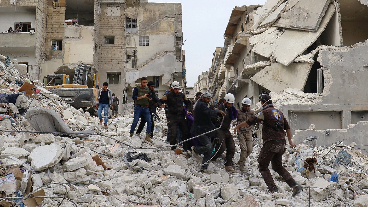 Syrie : pourparlers de paix sur fond de combats et bombardements