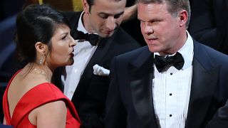 Tweeting accountant blamed for Oscars blunder