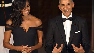Michelle und Barack Obama unterschreiben 60-Millionen-Euro-Deal