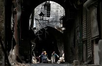 Aleppo battle: both sides accused of war crimes