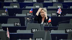 Marine Le Pen'in dokunulmazlığı kaldırıldı
