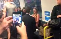 Australien: Heiratsantrag in der U-Bahn