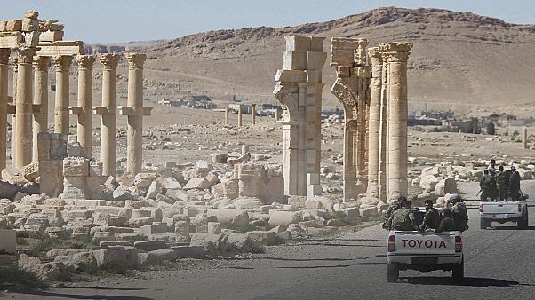 Сирийские саперы приступили к разминированию Пальмиры Сирийские саперы приступили к разминированию Пальмиры