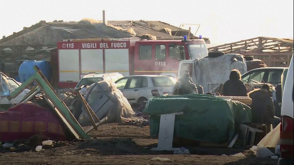 Δύο νεκροί μετανάστες από πυρκαγιά σε καταυλισμό