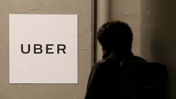Водителей Uber в Лондоне обязали сдавать тест на знание английского языка Водителей Uber в Лондоне обязали сдавать тест на знание английского языка