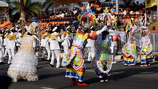 Les Angolais célèbrent leur carnaval annuel [no comment]