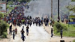 Image: Protesters in Harare, Zimbabwe