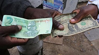 Zimbabwe to pay 2016 Christmas bonuses between April and August 2017