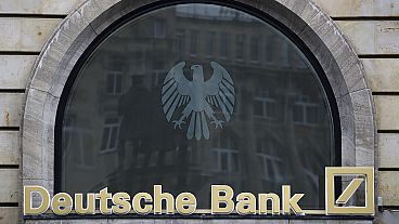 Deutsche Bank seeking eight billion euros from new share sale
