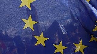 Brief from Brussels: Μίνι Σύνοδος στις Βερσαλλίες για το μέλλον της ΕΕ- Δειλά βήματα για μία κοινή άμυνα