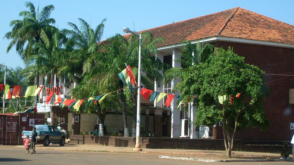 CPLP: União Europeia e Angola preocupadas com Guiné-Bissau