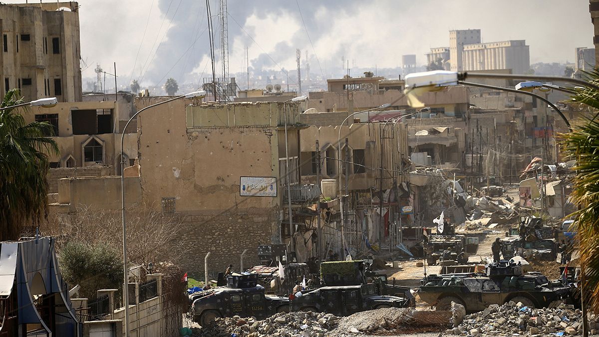 القوات العراقية تسيطرعلى طريق يربط الموصل بالكسك باتجاه تلعفر
