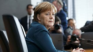 Merkel dice que se enteró del 'dieselgate' por "los medios"