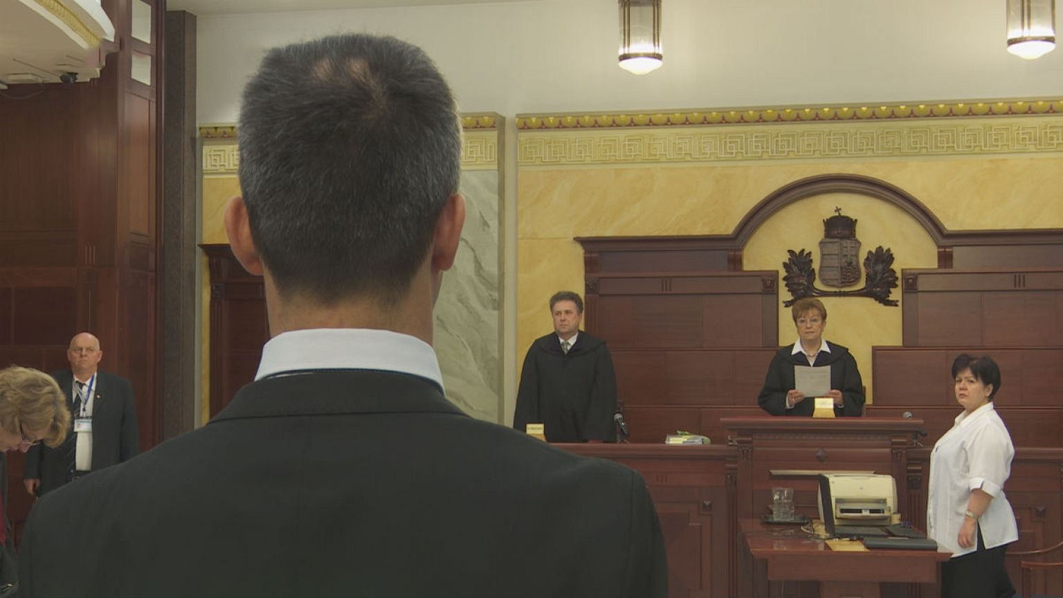 9 év a volt szeretőjét lúggal megcsonkító kórházigazgatónak